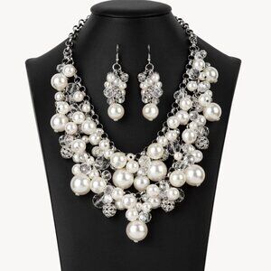 The Janie Zi Necklace & Bracelet